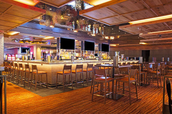 Center Bar